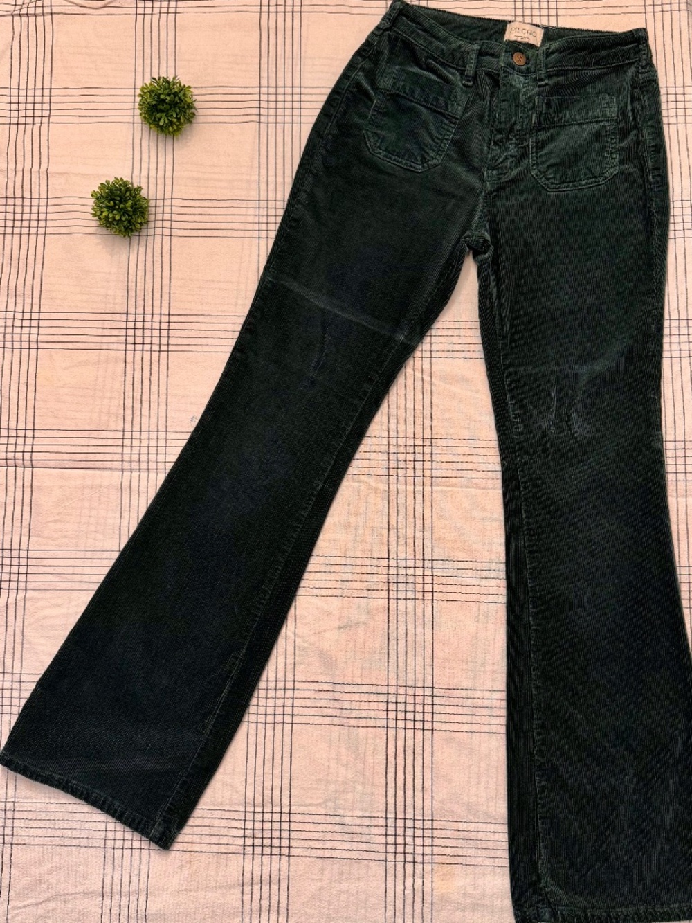 Pilcro Anthropologie Emerald Green Corduroy Flare Pants
